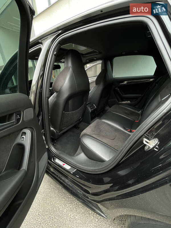 Седан Audi S4 2014 в Днепре