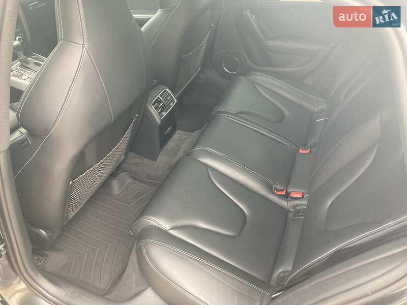 Седан Audi S4 2015 в Киеве