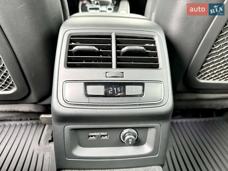 Седан Audi S4 2020 в Киеве