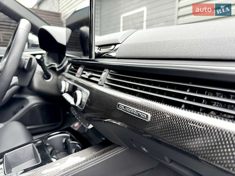 Седан Audi S4 2020 в Киеве