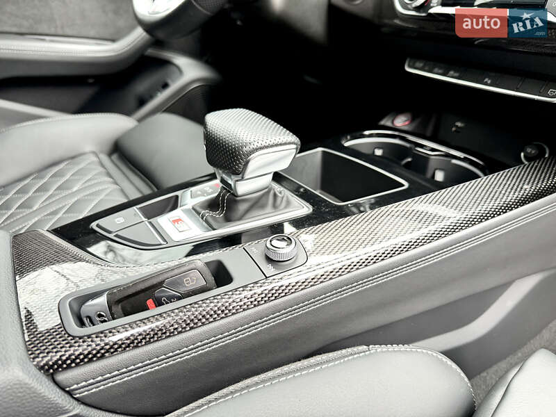 Седан Audi S4 2020 в Киеве