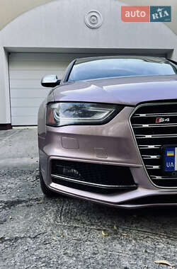 Седан Audi S4 2013 в Киеве