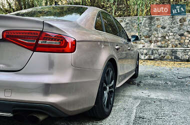 Седан Audi S4 2013 в Киеве