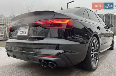 Седан Audi S4 2023 в 