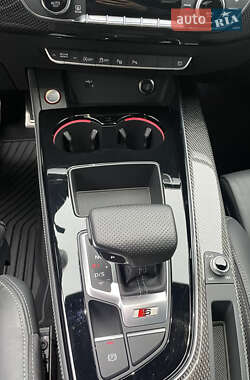 Седан Audi S4 2023 в 