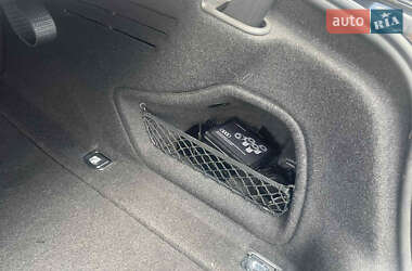 Седан Audi S4 2023 в 