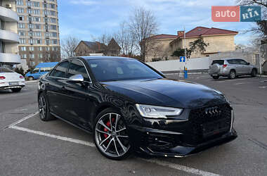 Седан Audi S4 2018 в Одесі