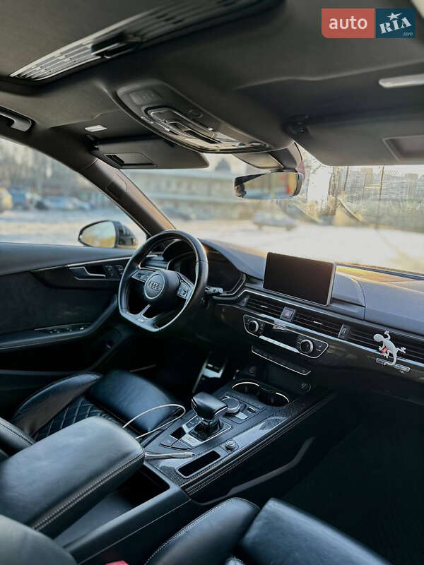 Седан Audi S4 2017 в Харькове