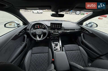 Седан Audi S4 2022 в 