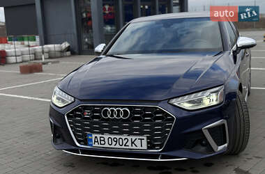 Седан Audi S4 2022 в 