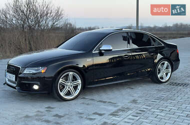 Седан Audi S4 2011 в Черновцах