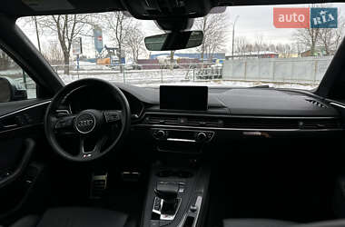 Седан Audi S4 2019 в 