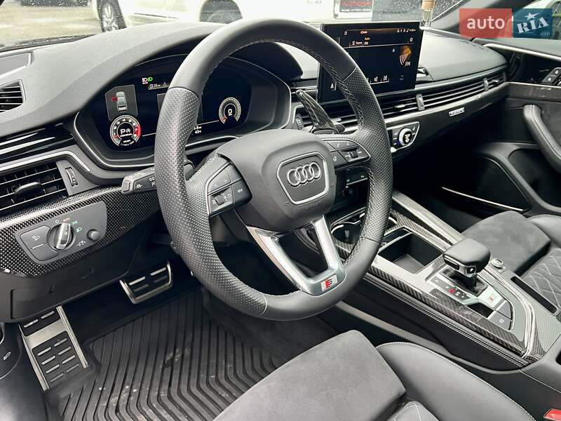 Седан Audi S4 2022 в Киеве