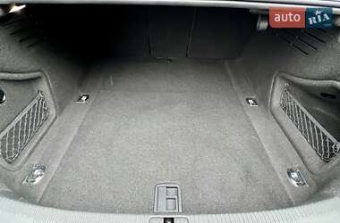 Седан Audi S4 2022 в 