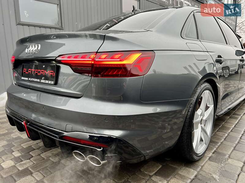 Седан Audi S4 2022 в Киеве