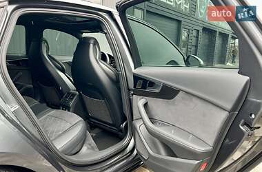 Седан Audi S4 2022 в 