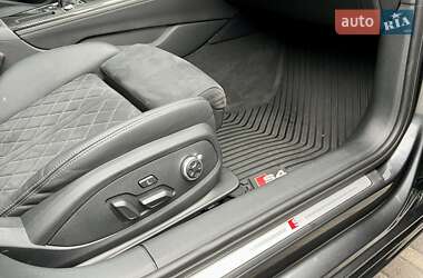 Седан Audi S4 2022 в 