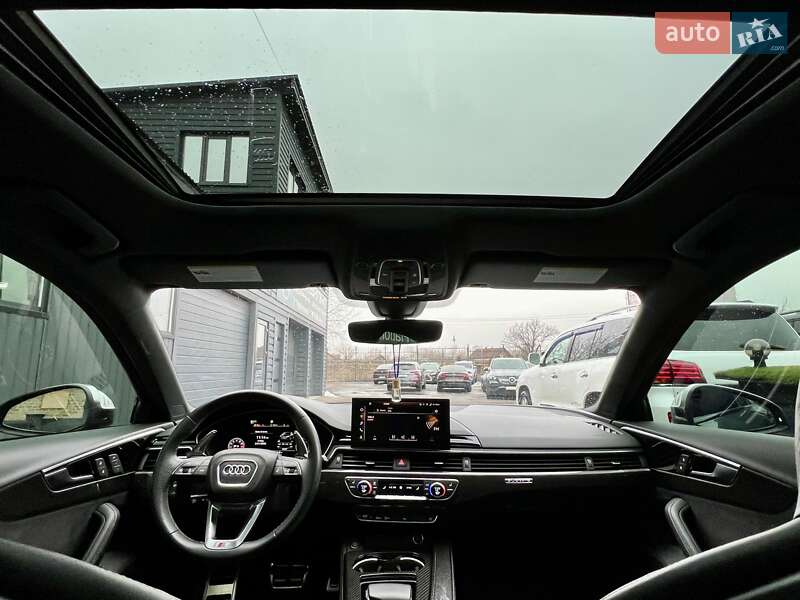 Седан Audi S4 2022 в Киеве