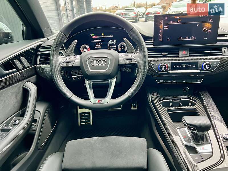 Седан Audi S4 2022 в Киеве