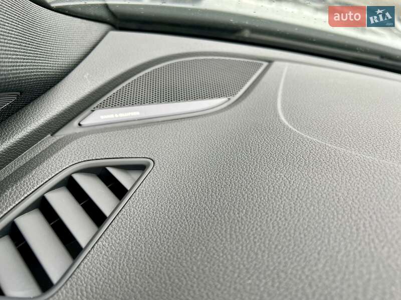 Седан Audi S4 2022 в Киеве