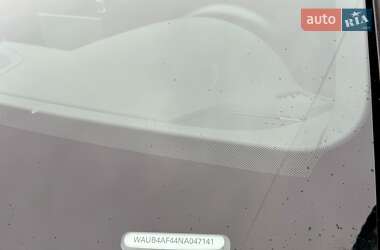 Седан Audi S4 2022 в 