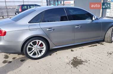 Седан Audi S4 2010 в 