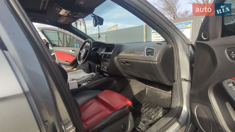 Седан Audi S4 2010 в Тернополе