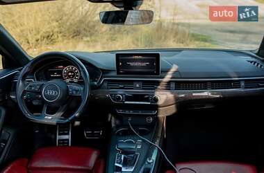 Седан Audi S4 2019 в 