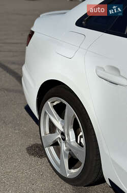 Седан Audi S4 2020 в 
