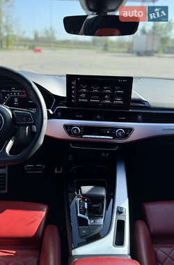 Седан Audi S4 2020 в 