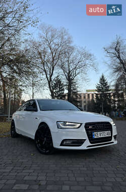 Седан Audi S4 2012 в 