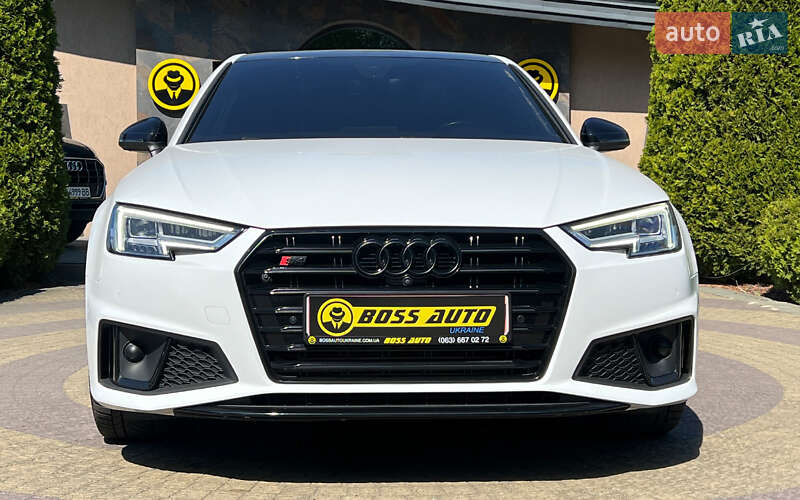 Седан Audi S4 2018 в Львове