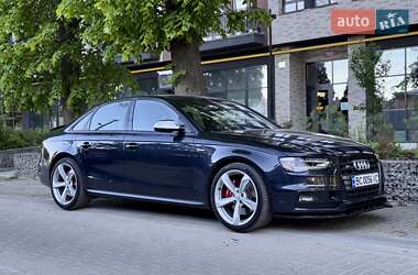 Седан Audi S4 2012 в 