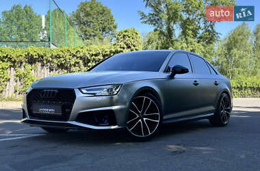 Седан Audi S4 2018 в Дніпрі
