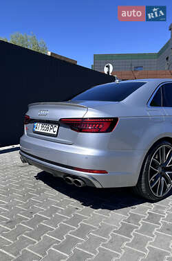 Седан Audi S4 2018 в 