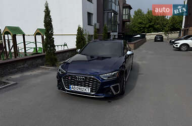 Седан Audi S4 2022 в 