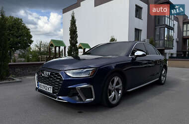 Седан Audi S4 2022 в 