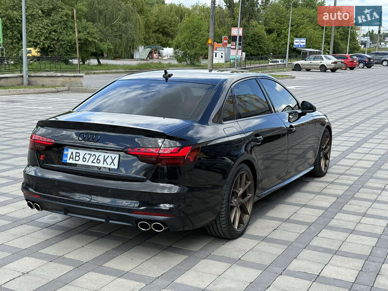 Седан Audi S4 2020 в Виннице