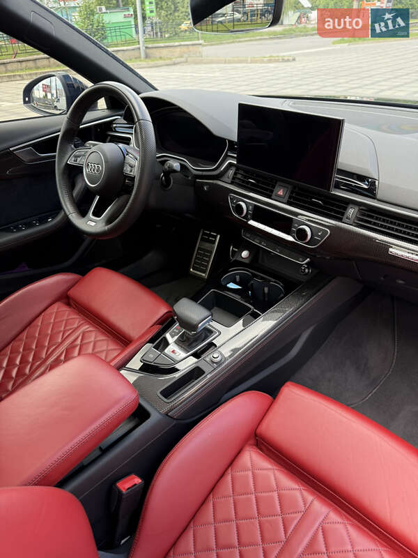 Седан Audi S4 2020 в Виннице