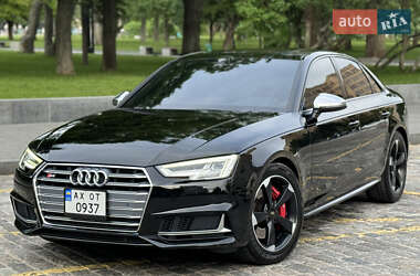 Седан Audi S4 2018 в Харькове
