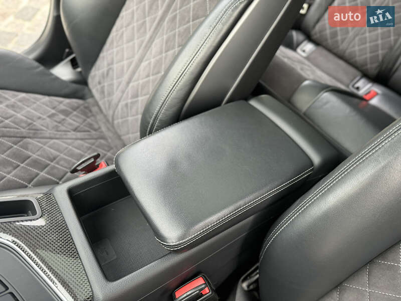 Седан Audi S4 2018 в Харкові