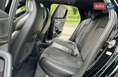 Седан Audi S4 2018 в 