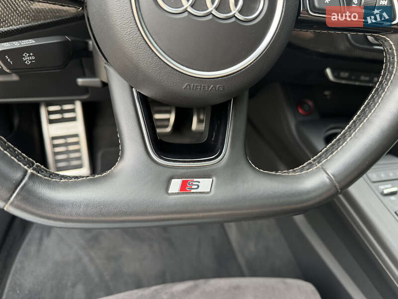 Седан Audi S4 2018 в Харкові