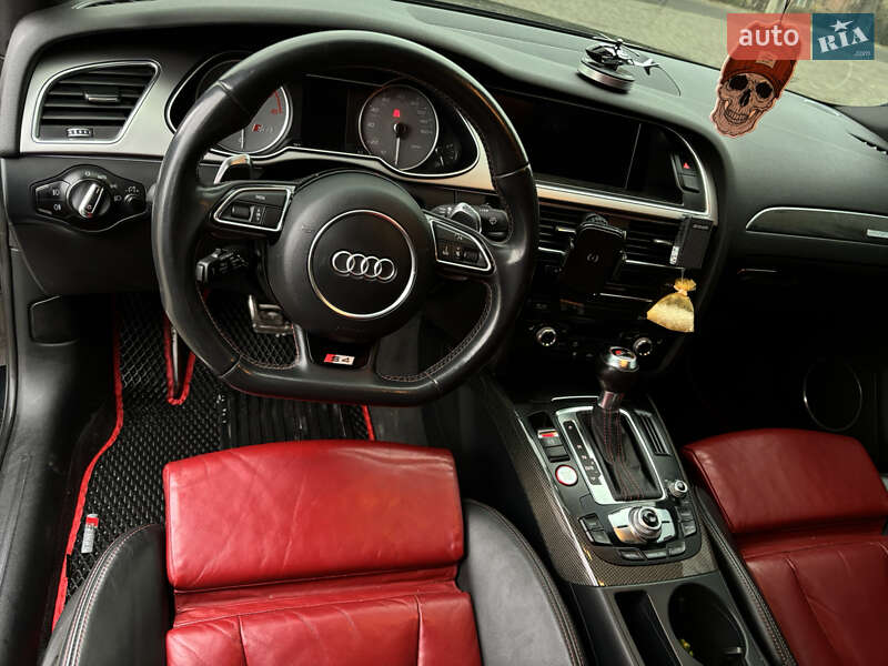 Седан Audi S4 2014 в Одессе