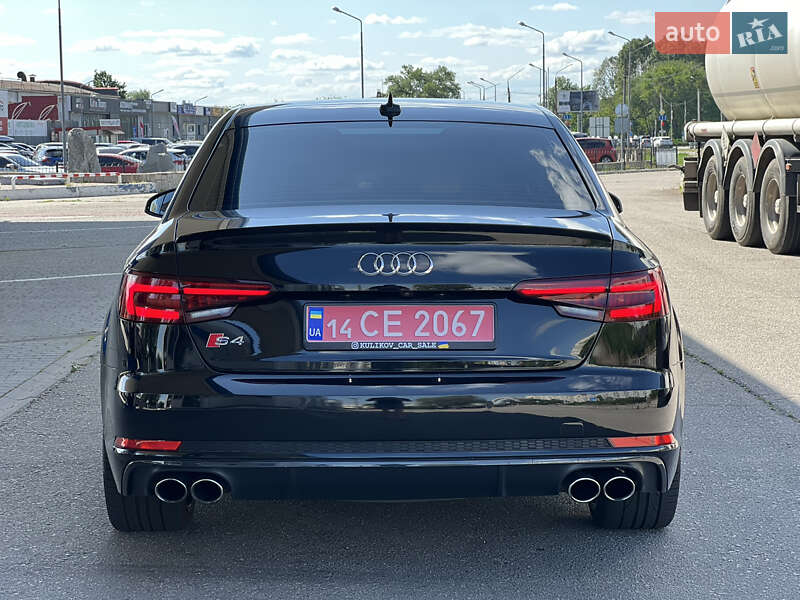 Седан Audi S4 2018 в Запорожье