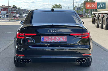 Седан Audi S4 2018 в 
