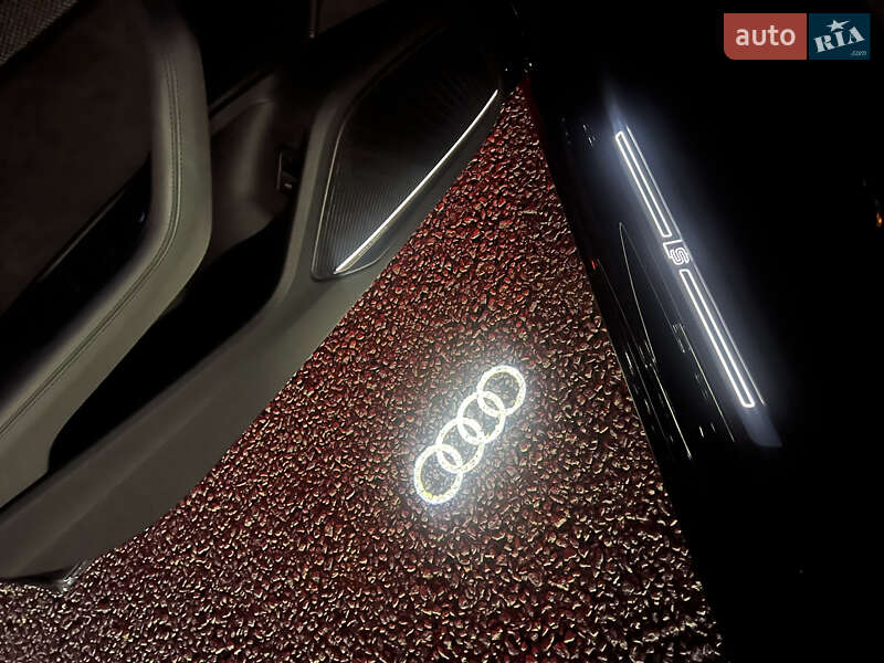 Седан Audi S4 2018 в Запорожье