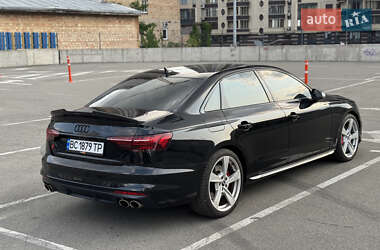 Седан Audi S4 2019 в 
