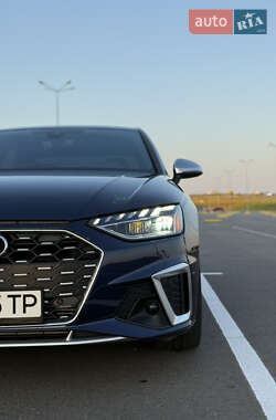 Седан Audi S4 2023 в 