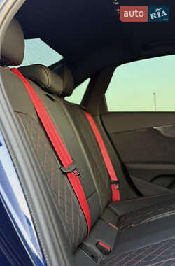 Седан Audi S4 2023 в 
